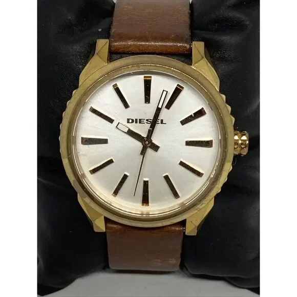 Diesel Nuki DZ-5477 Women's Brown Leather Analog Dial Quartz Wrist Watch VK603